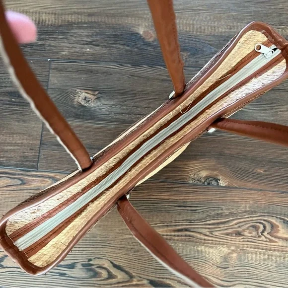Brown Tan Striped Straw Bag Zipper Closure Double Straps - Picture 6 of 10